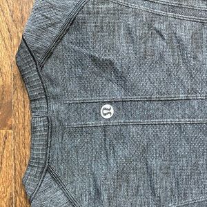 lululemon athletica gray running shirt size 4